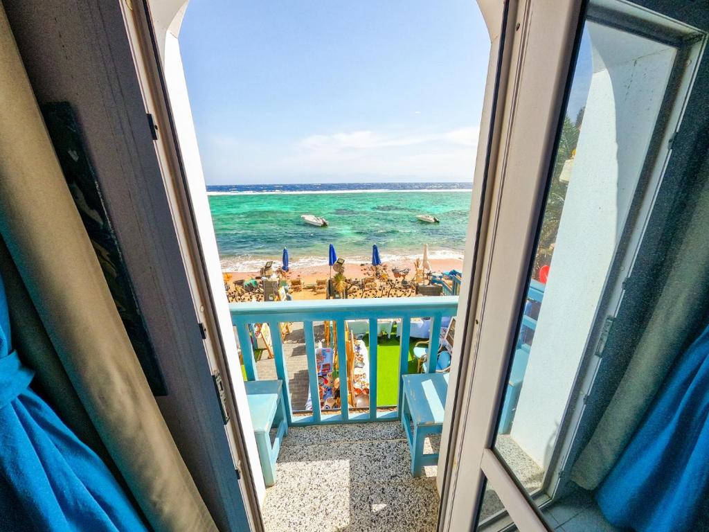 Waterfront terrace and Red Sea view at Skyrock Dahab