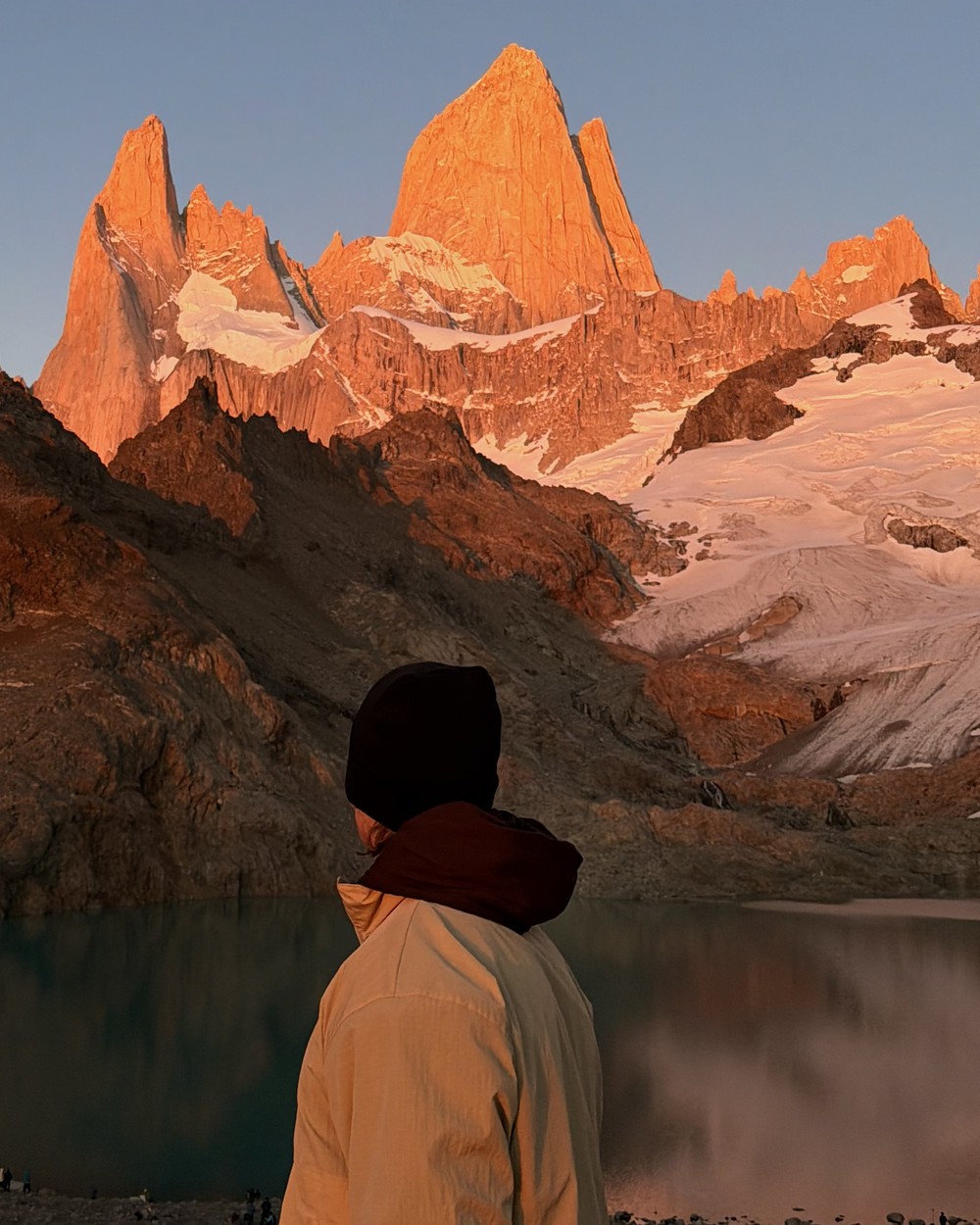 Watching the first light turn Fitz Roy red above Laguna de los Tres