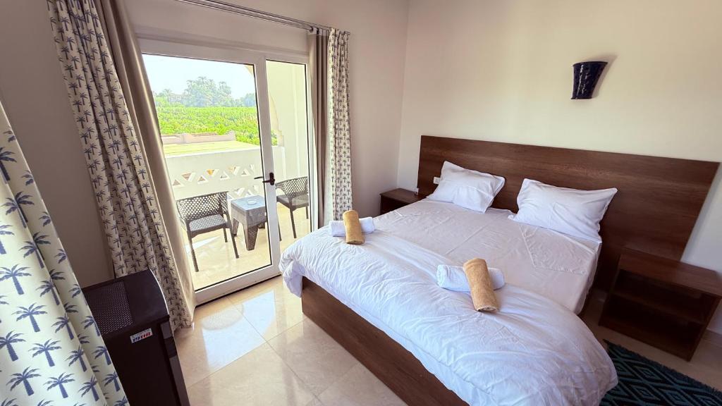 Double room with a balcony at Magic Garden House in Luxor