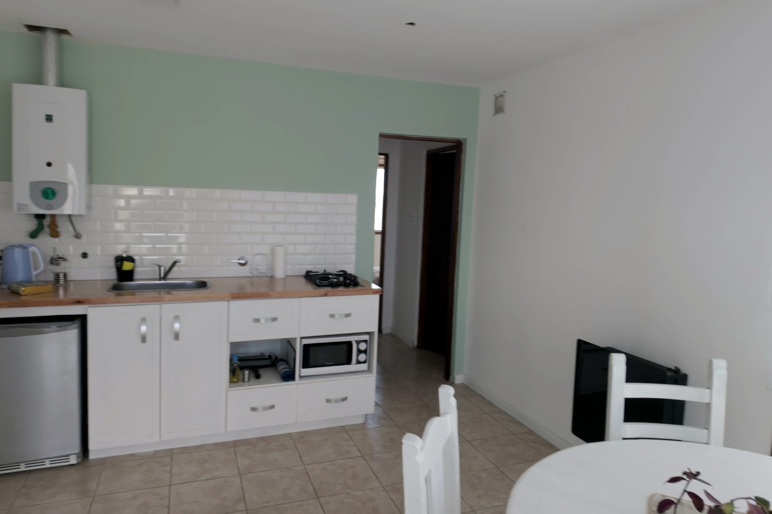 The kitchen and dining table in our first Airbnb in El Calafate