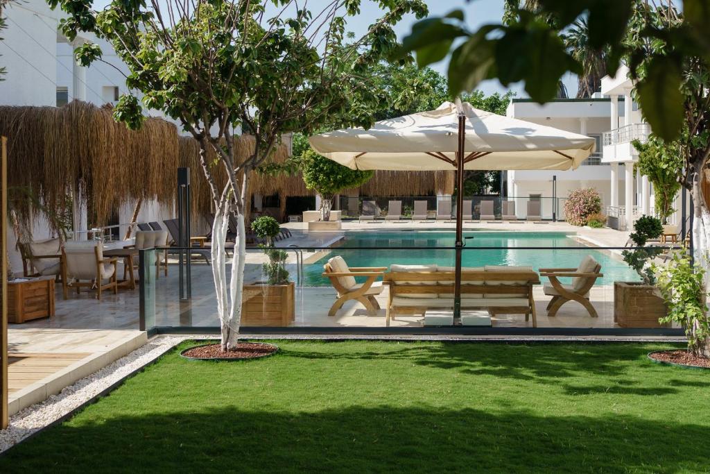 Swimming pool and garden at Costa Maya Bodrum, where we stayed