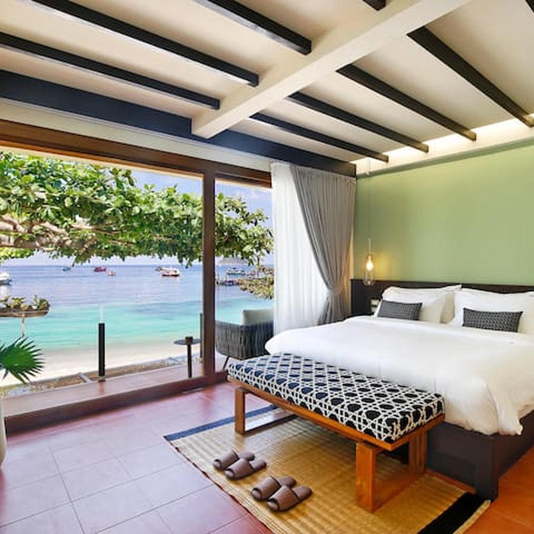 Our first Koh Tao Airbnb