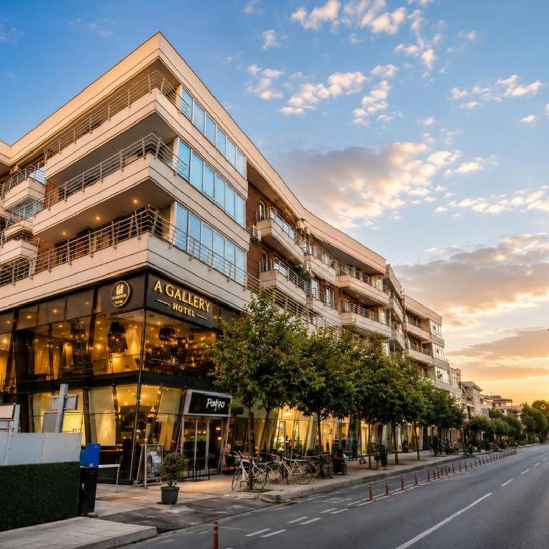 A Gallery Hotel