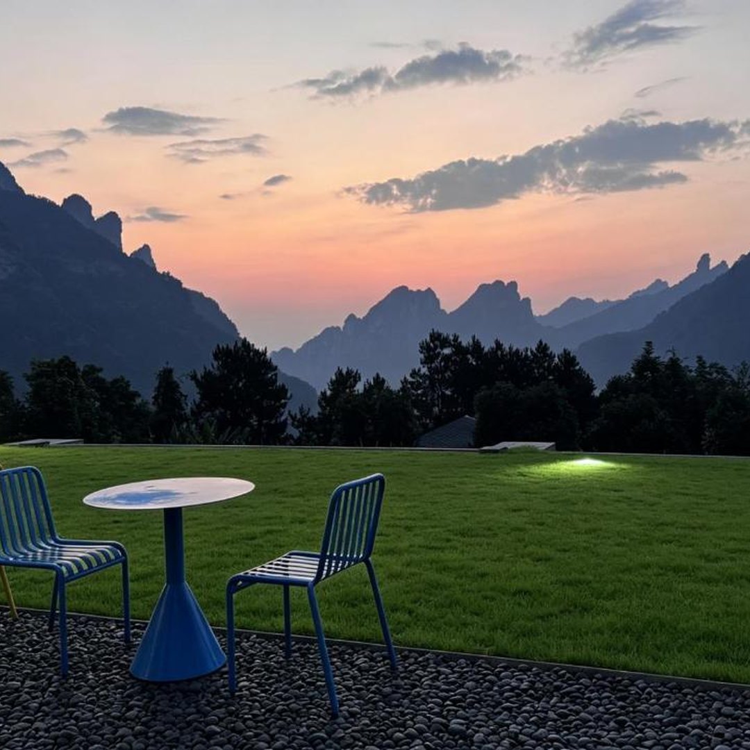 XMAN Sunrise Peaks Resort
