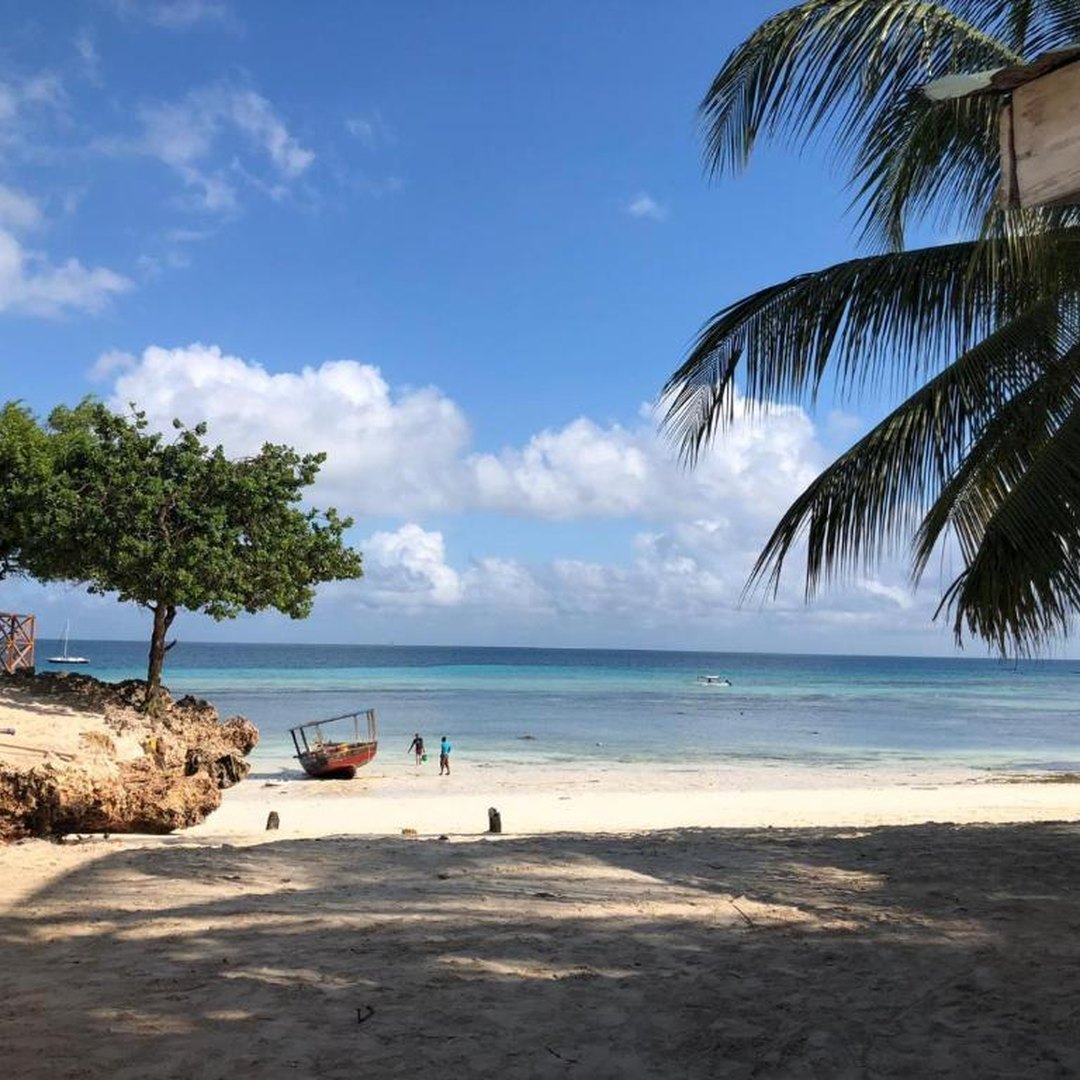 Siri Beach Lodge